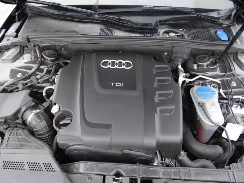 ox_audi-a4-b8-20-tdi-quattro-caha-170km-w-kolorze-lz7l