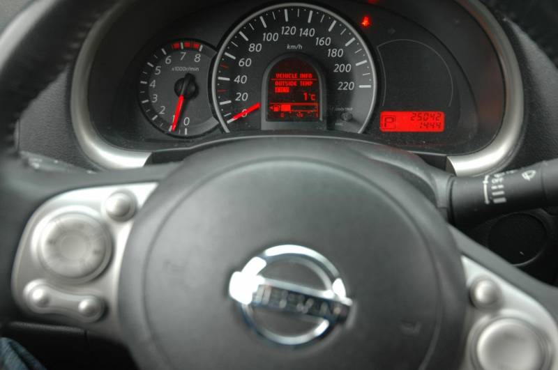 ox_sprzedam-nissan-micra-k13-2011-od-1-wlasciciela-nowa-cena