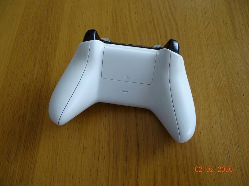 ox_pad-xbox-one-gwarancja-13-miesiecy