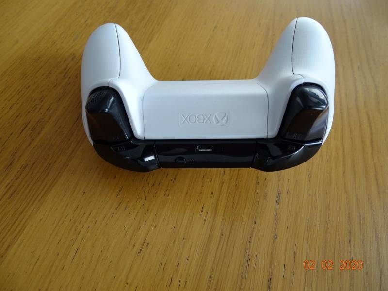 ox_pad-xbox-one-gwarancja-13-miesiecy