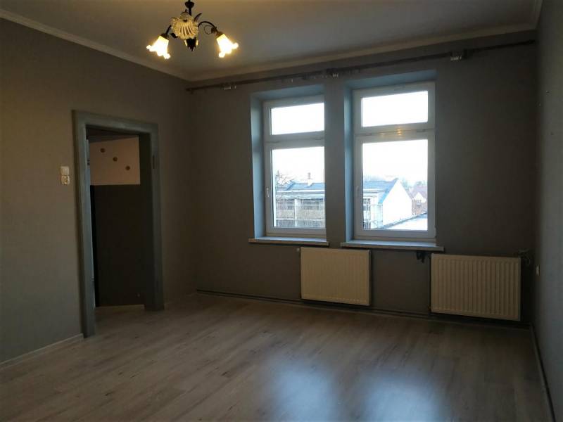 ox_sprzedam-mieszkanie-w-centrum-skoczowa-37m2-kamienica-145000