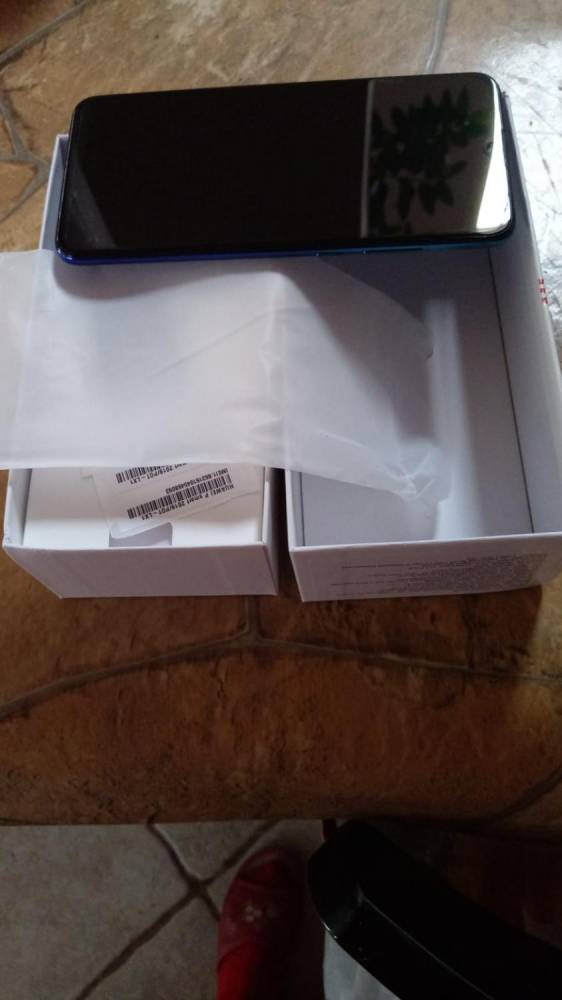 ox_sprzedam-nowy-huawei-p-smart-2019