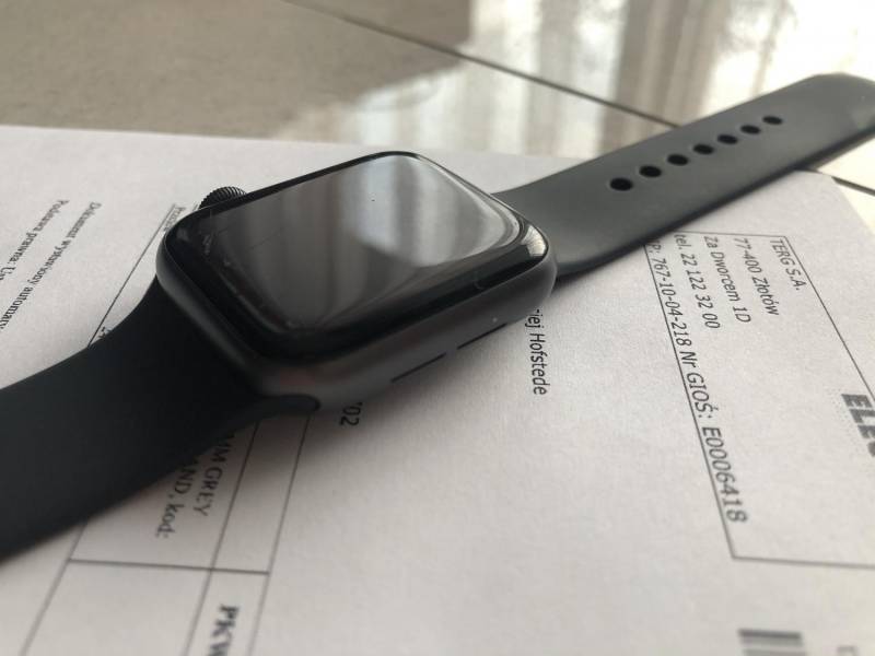 ox_zegarek-apple-watch-4-40mm-opaska-sportowa-gwarancja-072021