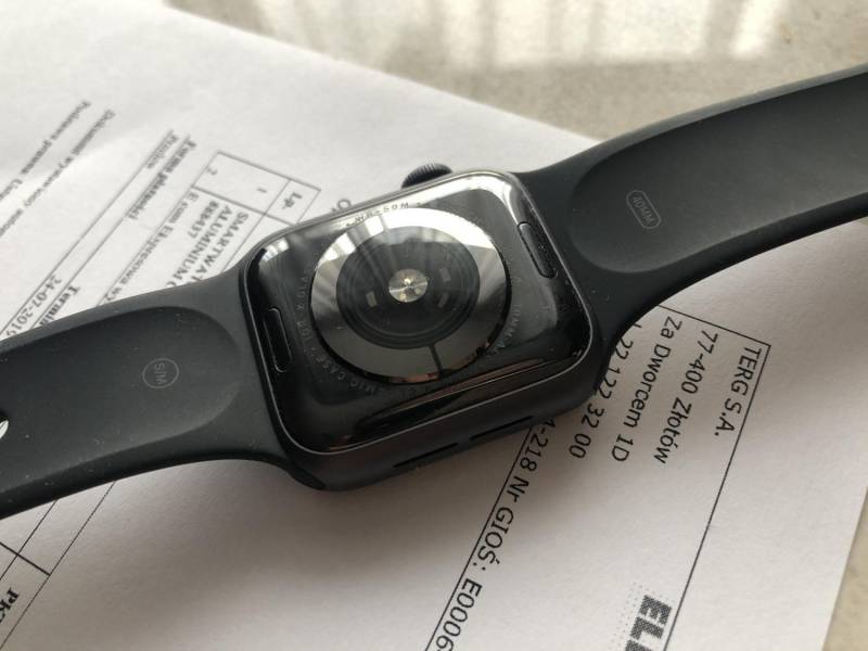 ox_zegarek-apple-watch-4-40mm-opaska-sportowa-gwarancja-072021