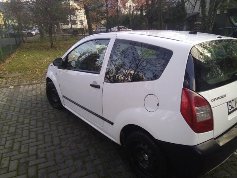 ox_citroen-c2-ekonomiczny
