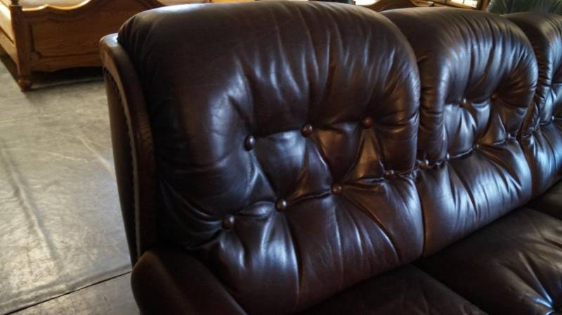 ox_skorzana-sofa-klasyk