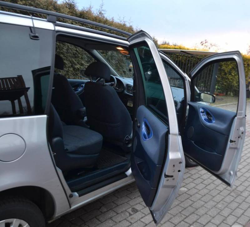 ox_sprzedam-volkswagen-sharan-1998r-19-tdi