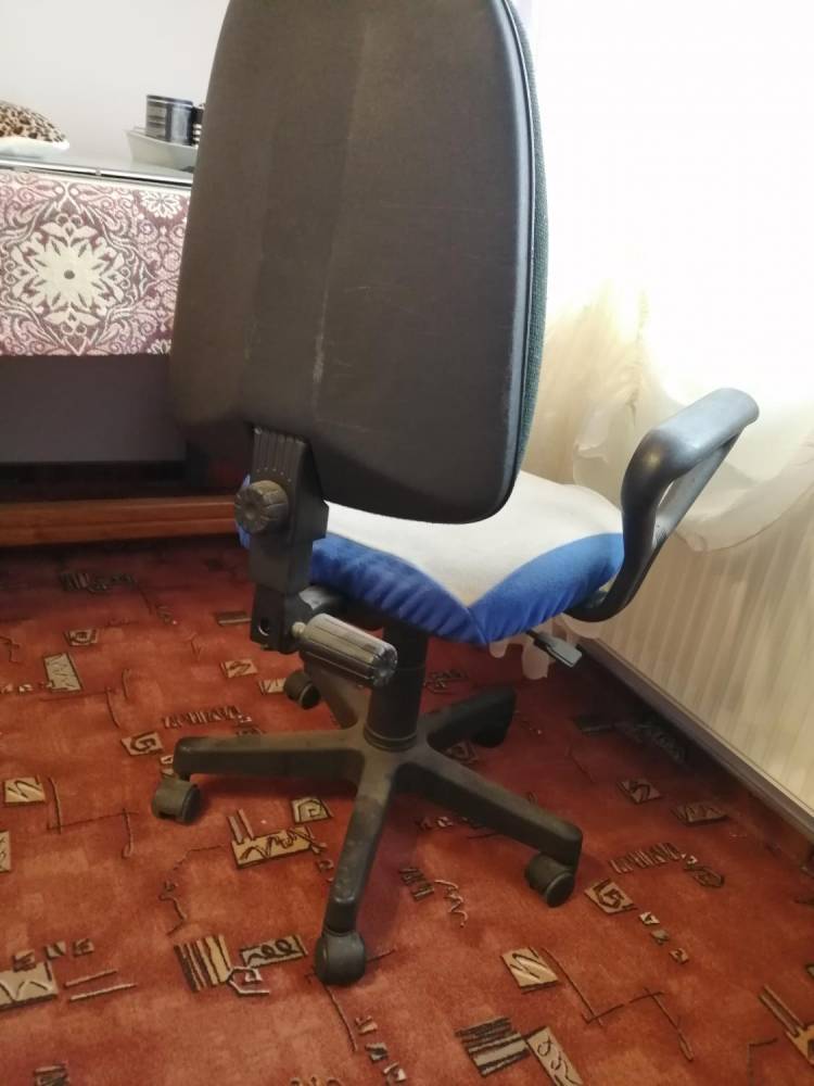 ox_za-darmo-krzeslo-obrotowe-do-biurka