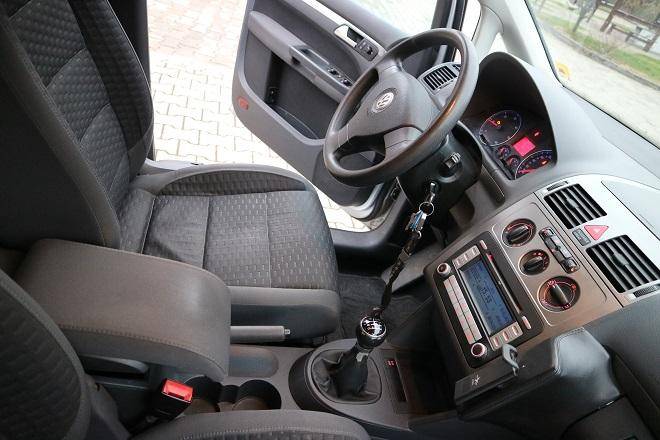 ox_volkswagen-touran-2007-19-tdi-105km