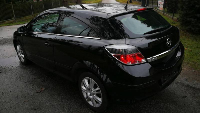 ox_opel-astra-gtc-skora-klima-xenon-bezwypadkowa-14-benzyna