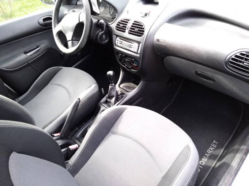 ox_peugeot-206-lift-2006r-bardzo-ladny-14-75km-benzyna-5drzwi