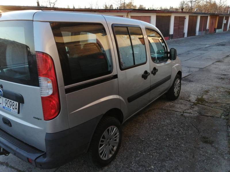 ox_sprzedam-fiat-doblo-2006-13-diesel-7-osob