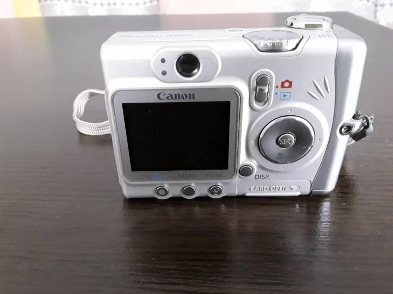 ox_aparat-cyfrowy-canon-a520