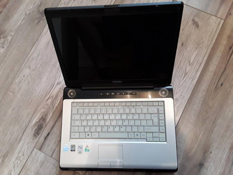 ox_laptop-toshiba-na-czesci
