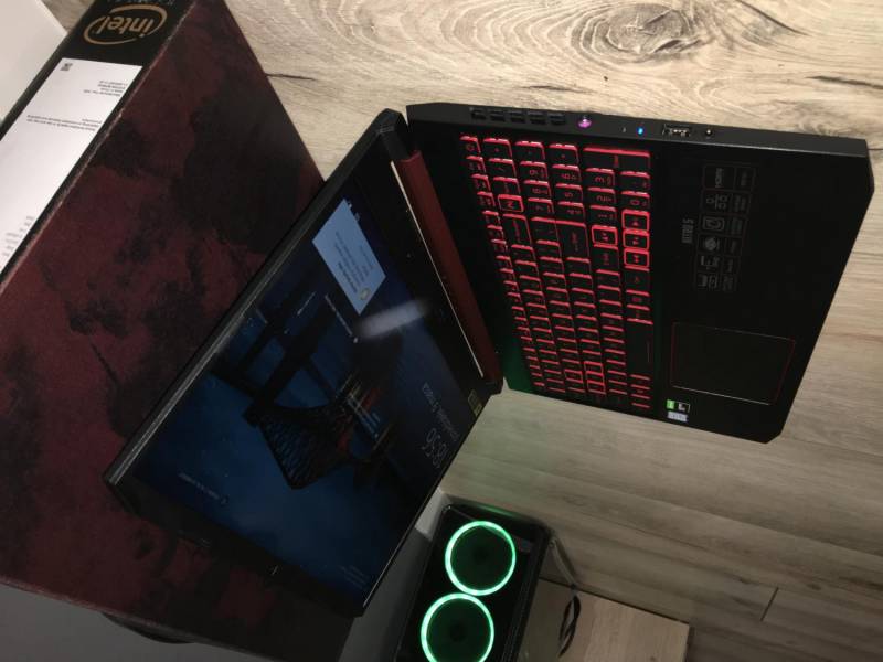 ox_acer-nitro-5-an515-54-52gk-jak-nowy-miesiac