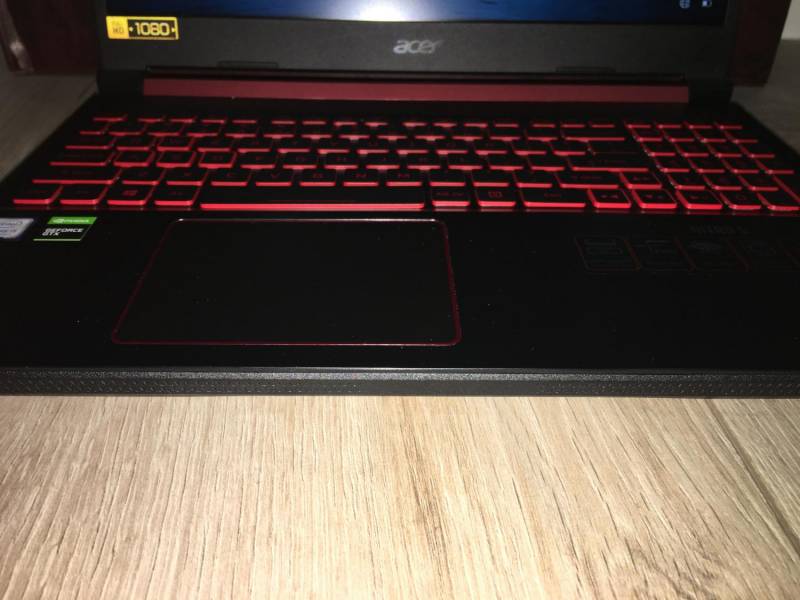 ox_acer-nitro-5-an515-54-52gk-jak-nowy-miesiac