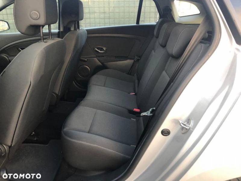 ox_renault-megane-15-diesel-2012-stan-idealny-i-niski-przebieg