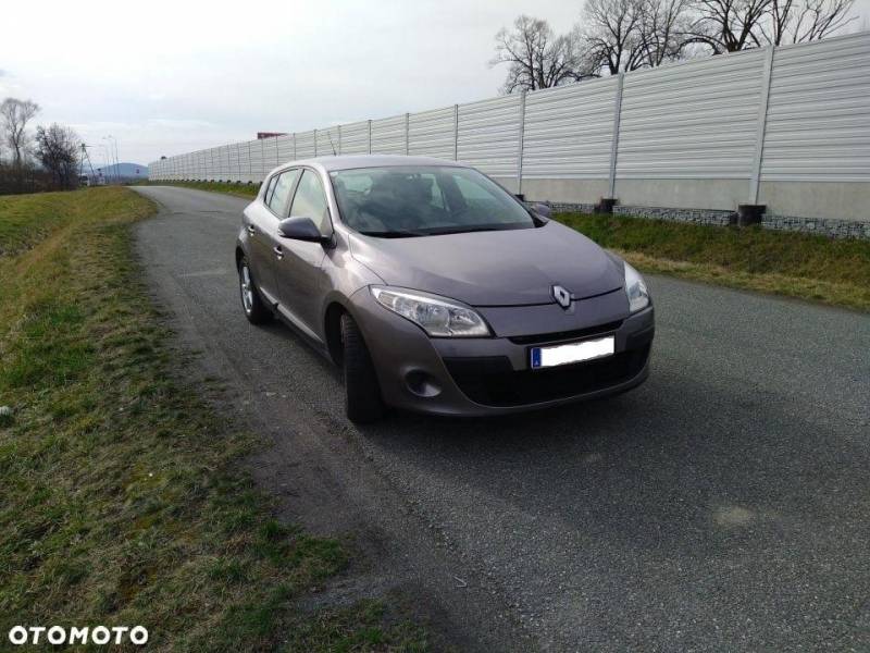 ox_renault-megane-16-benzyna-2009-stan-idealny