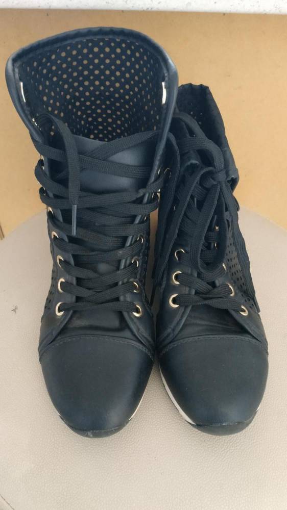 ox_buty