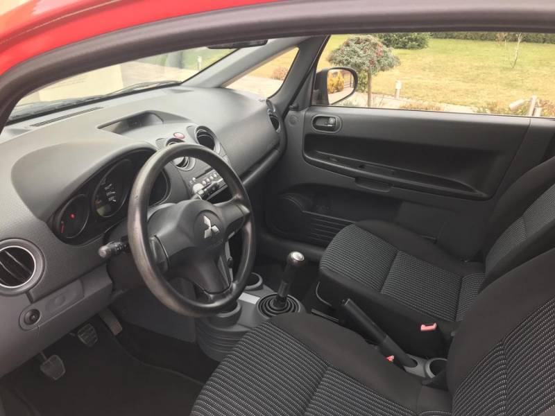 ox_mitsubishi-colt-11-benzyna-2008r