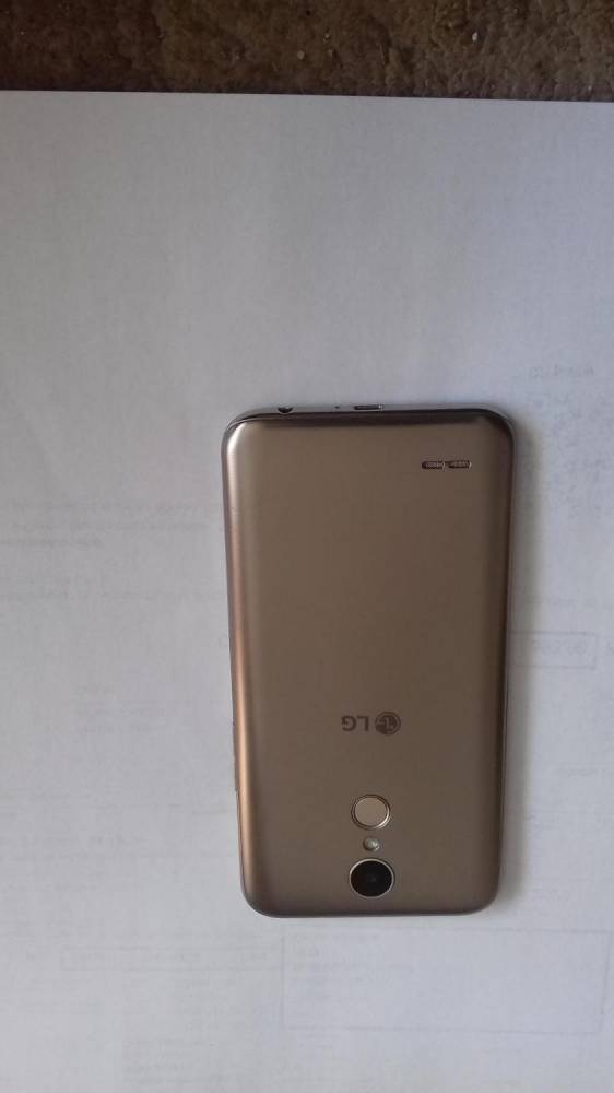 ox_smartfon-lg-k10-2017-16-gb