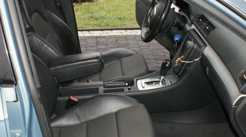 ox_audi-a4-2007-tdi-s-line-automat