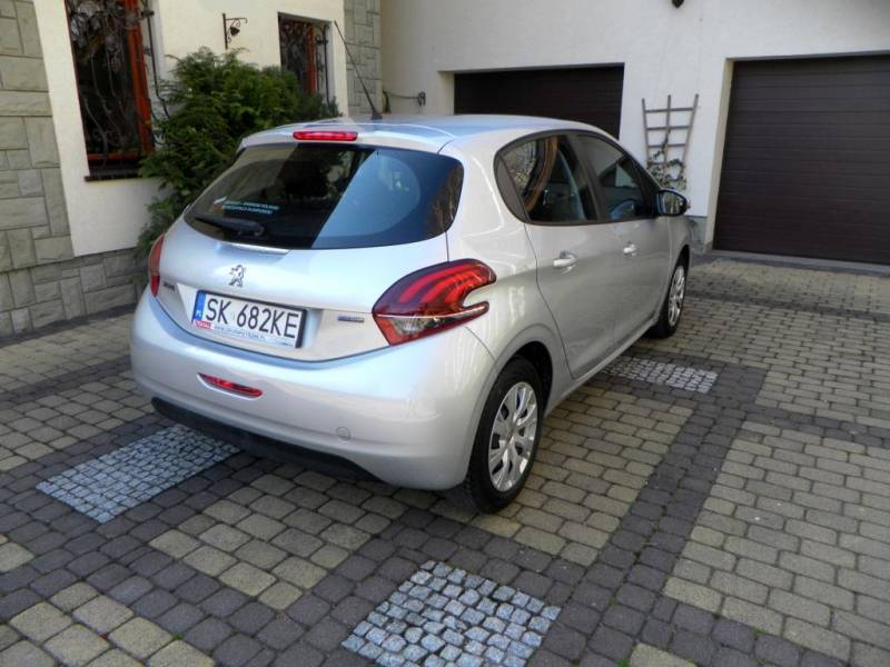 ox_peugeot-208-12-puretech-2016-r-35-tys-km-krajowy-jak-nowy