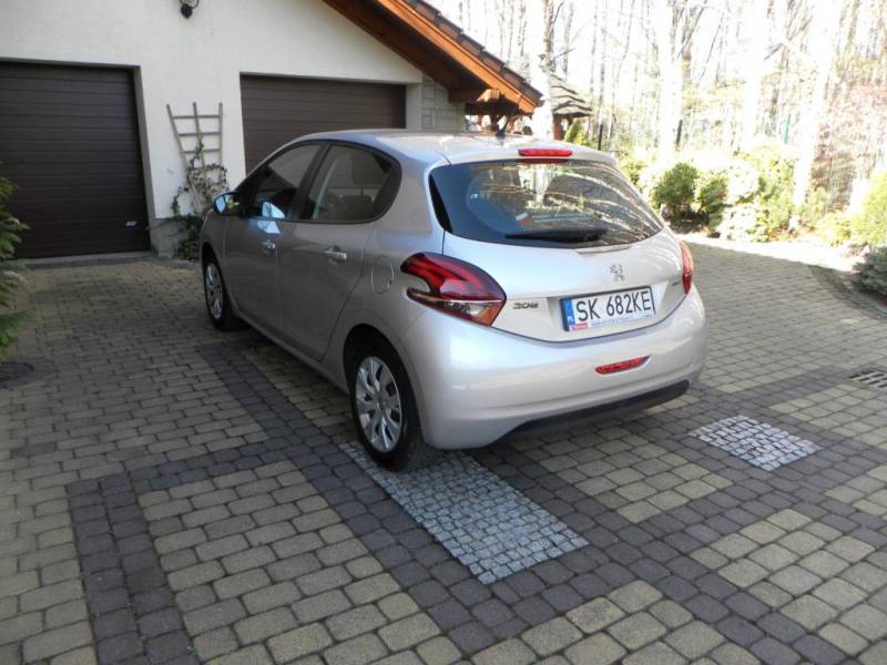 ox_peugeot-208-12-puretech-2016-r-35-tys-km-krajowy-jak-nowy