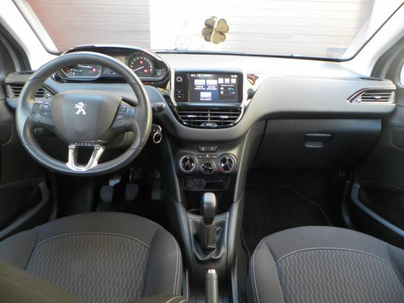 ox_peugeot-208-12-puretech-2016-r-35-tys-km-krajowy-jak-nowy