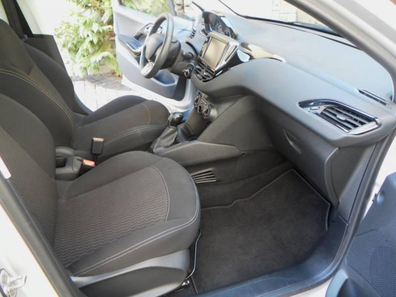 ox_peugeot-208-12-puretech-2016-r-35-tys-km-krajowy-jak-nowy