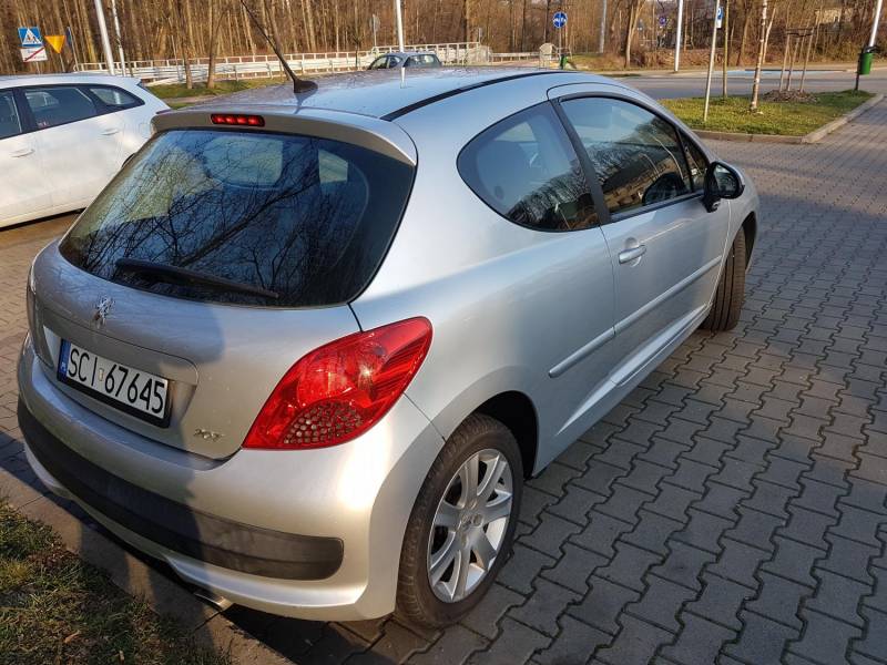 ox_peugeot-207-16-16v-0607r-pakiet-sport-prywatnie