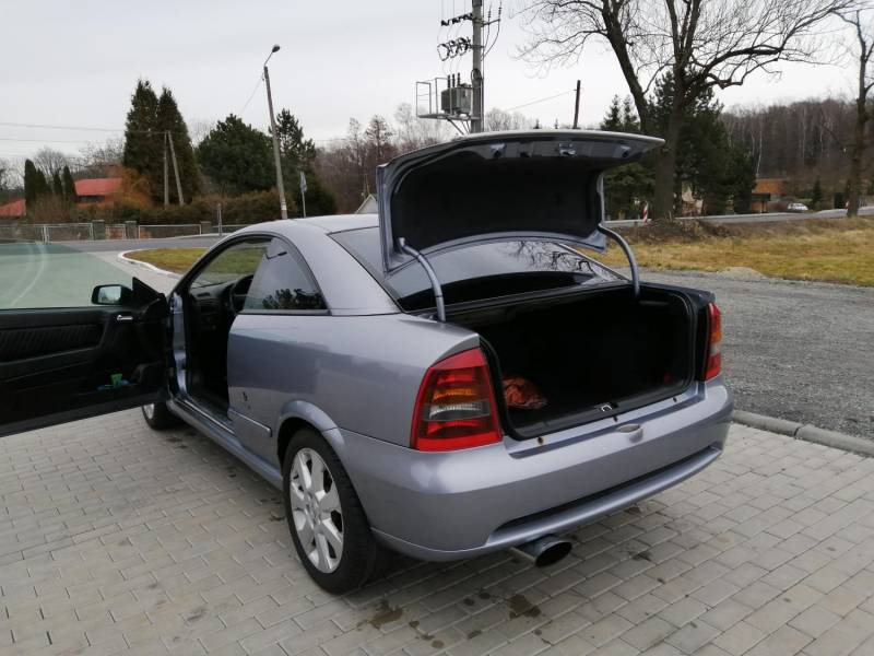 ox_opel-astra-bertone