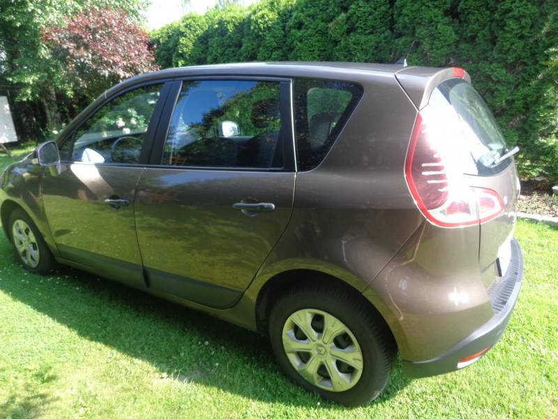 ox_sprzedam-renault-scenic-2010
