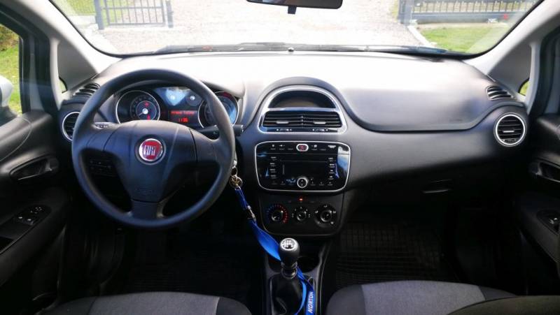 ox_fiat-punto-2016-rok-klimatyzacja-78tyskm-benzynalpg
