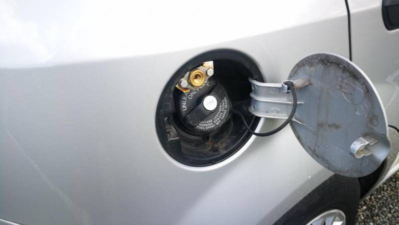 ox_fiat-punto-2016-rok-klimatyzacja-78tyskm-benzynalpg