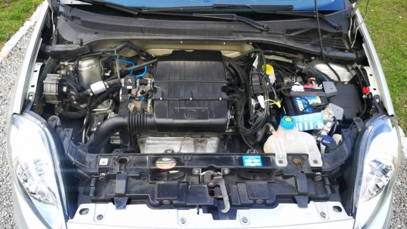 ox_fiat-punto-2016-rok-klimatyzacja-78tyskm-benzynalpg