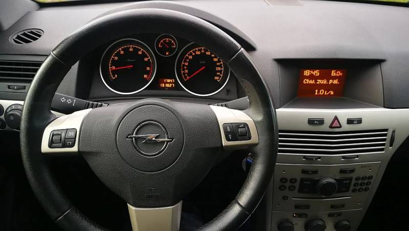ox_opel-astra-gtc-16-benzyna-klima-bezwypadkowy-2008r-131tkm