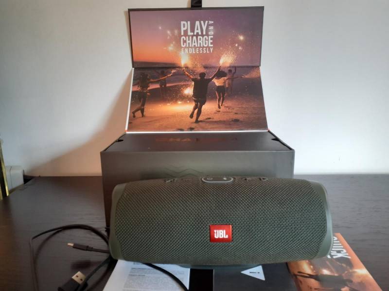ox_jbl-charge-4