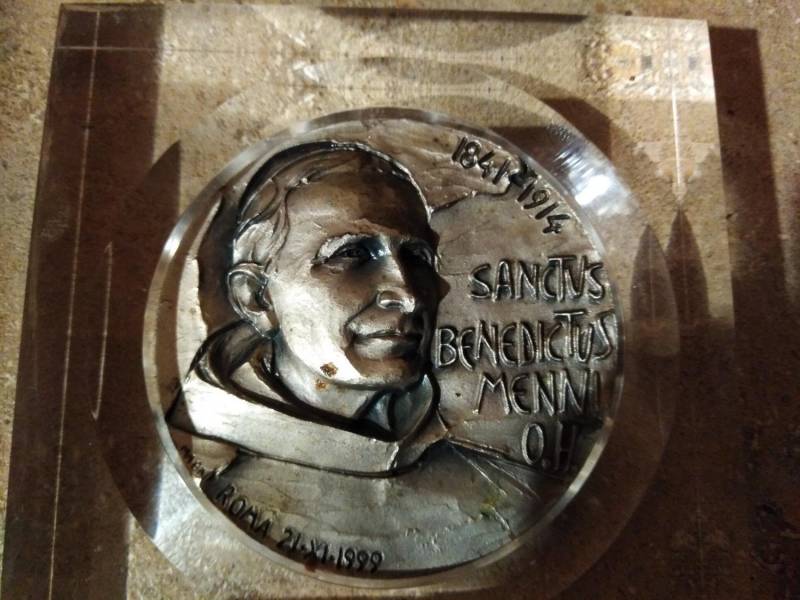 ox_porzadki-domowe-medal-w-szkle