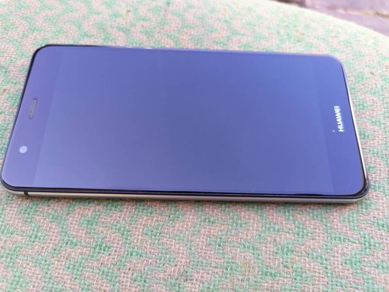 ox_telefon-huawei-p10-lite