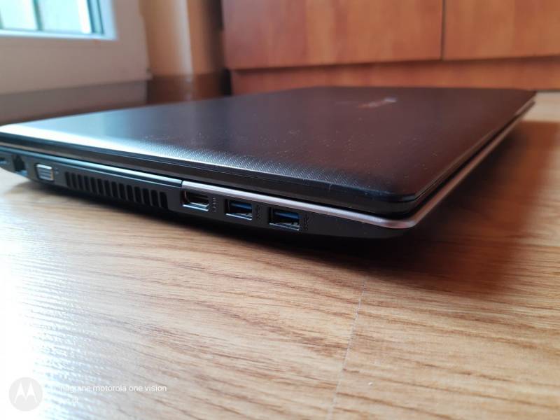 ox_zadbany-laptop-asus-r700vj-173-dual-hdd