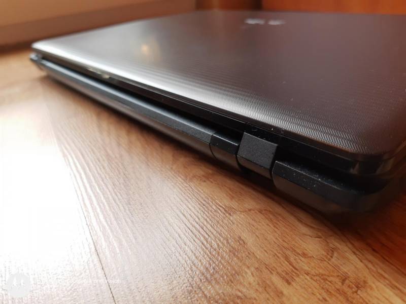 ox_zadbany-laptop-asus-r700vj-173-dual-hdd