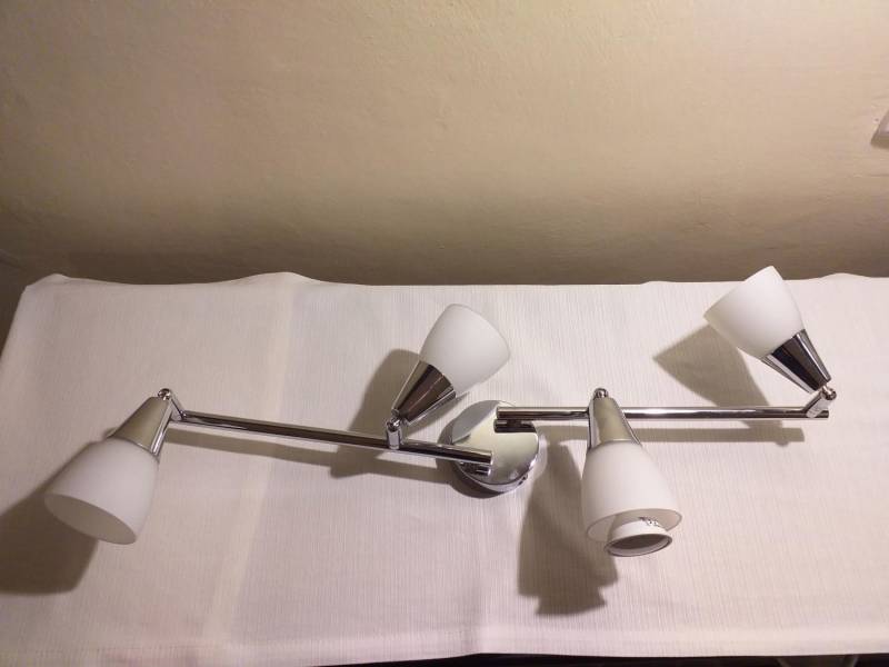 ox_lampa-na-sufit-lub-sciane-cena-20-zl-729-472-257