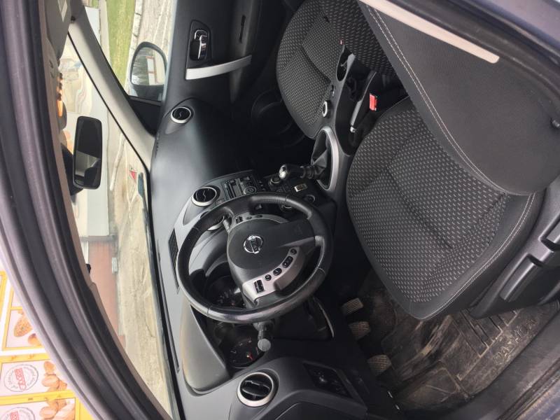 ox_sprzedam-nissan-qashqai-20-4x4