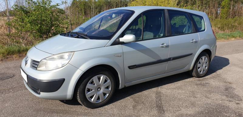 ox_renault-grand-scenic-16-16v-7-osob-2004r