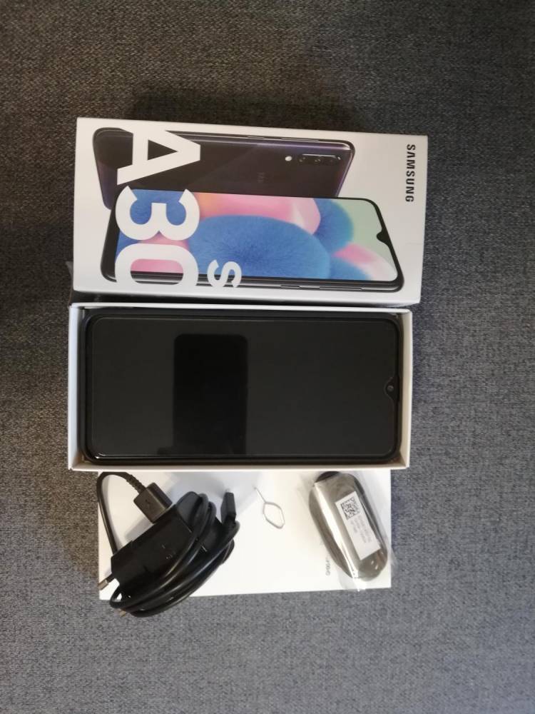 ox_samsung-galaxy-a30s