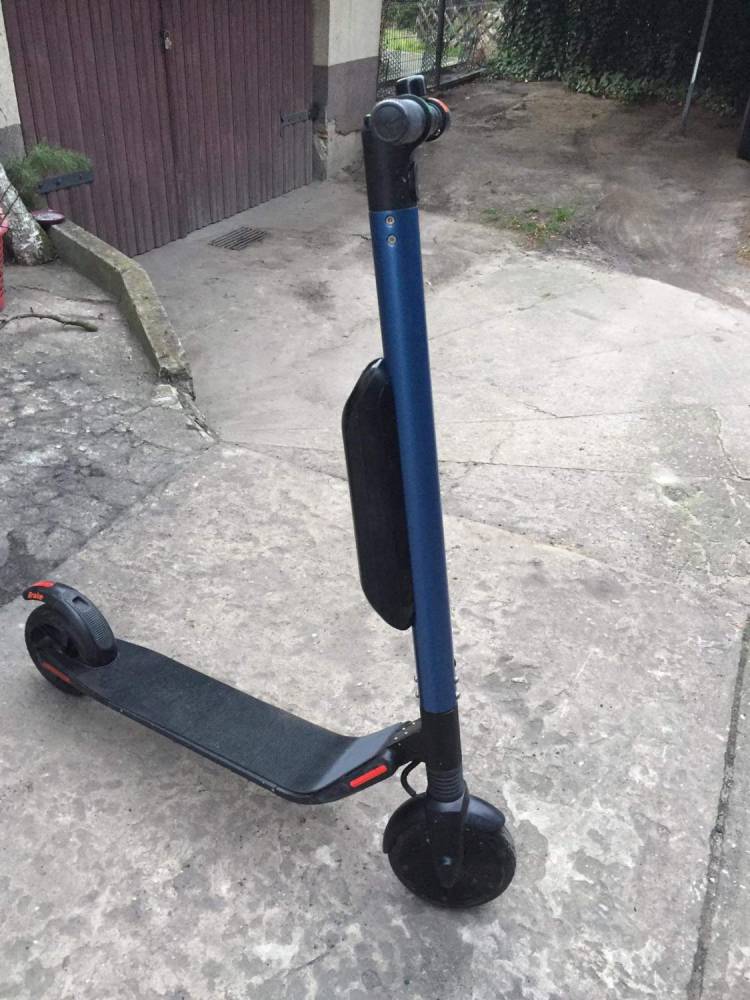 ox_hulajnoga-elektryczna-segway-ninebot-es3-dodatkowa-bateria