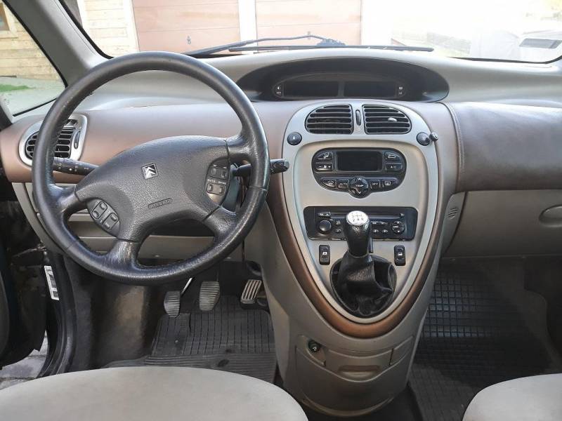 ox_citroen-xara-picasso-16-2002r-z-gazem