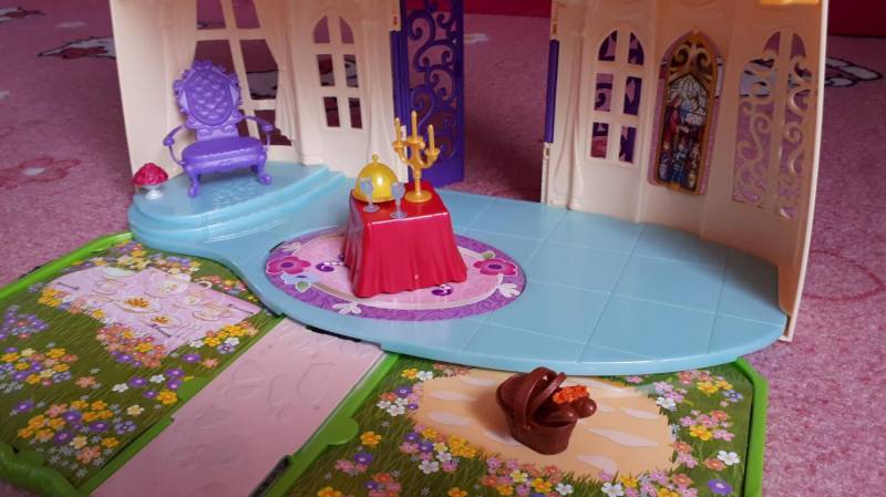 ox_zamek-palac-zosia-disney-figurki-rodziny