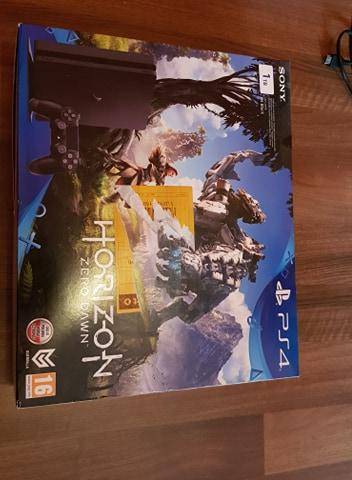 ox_konsola-sony-ps4-slim-1tb-2-pady-gra-fifa20